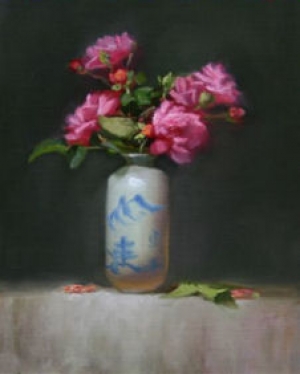  Click to See Fairy Roses in Asian Vase